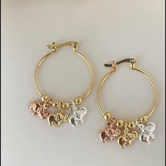 18k Gold Filled Elephants Hoop Earrings - Picture 2 of 7